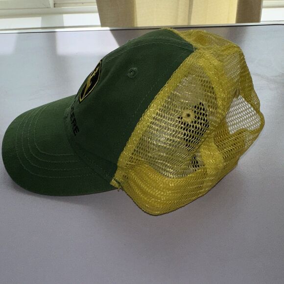 John Deere Tractor Cap Hat Youth Kids Adjustable Snapback Trucker Meshback - Picture 3 of 10